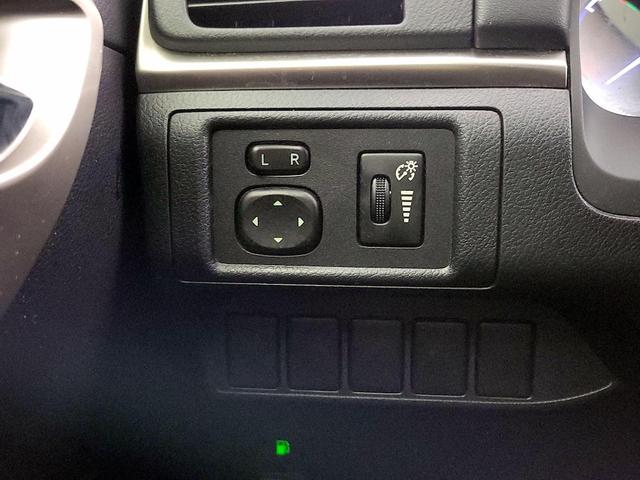 Photo of 2014 Gray Lexus CT 200h