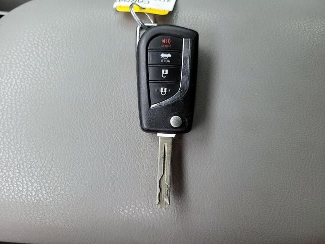 Photo of 2021 Black Toyota Camry