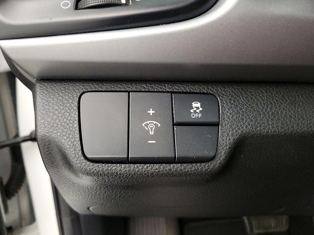 Photo of 2021 White Kia Rio