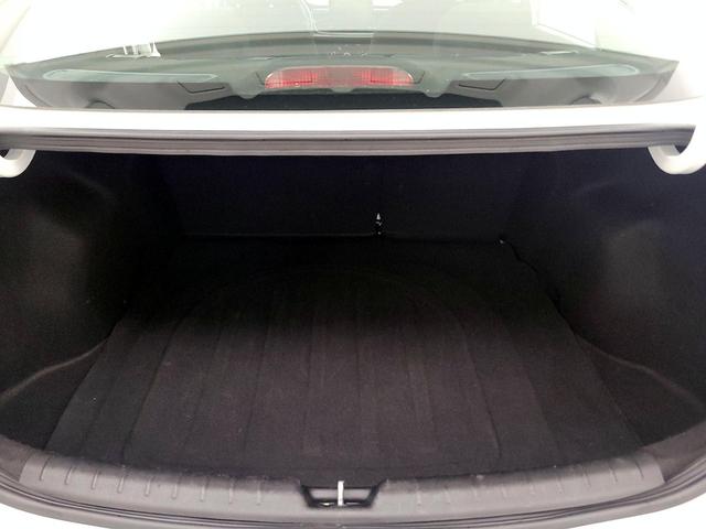 Photo of 2021 White Kia Rio