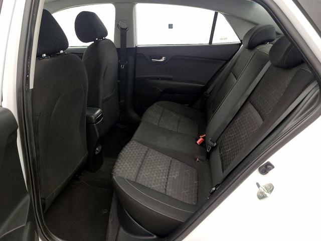 Photo of 2021 White Kia Rio
