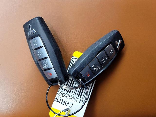 Photo of 2022 Black Mitsubishi Outlander