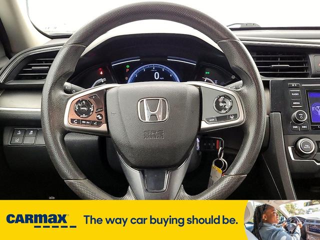 Photo of 2019 White Honda Civic