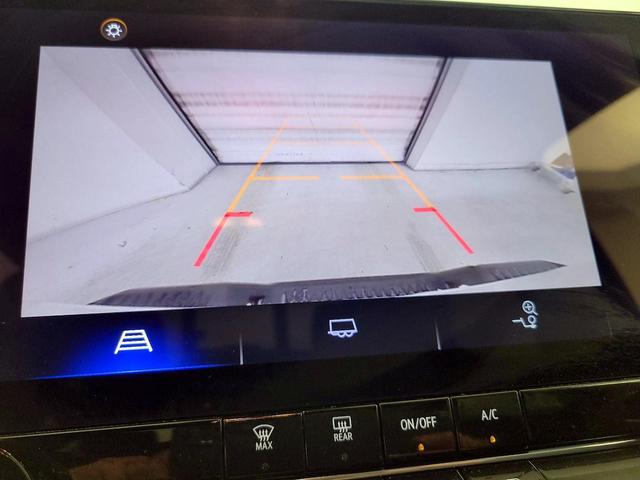 Photo of 2023 White Chevrolet Colorado
