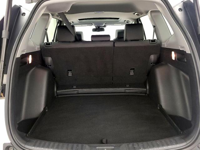 Photo of 2021 White Honda CR-V