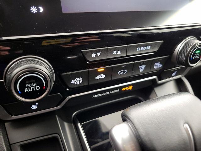Photo of 2021 White Honda CR-V