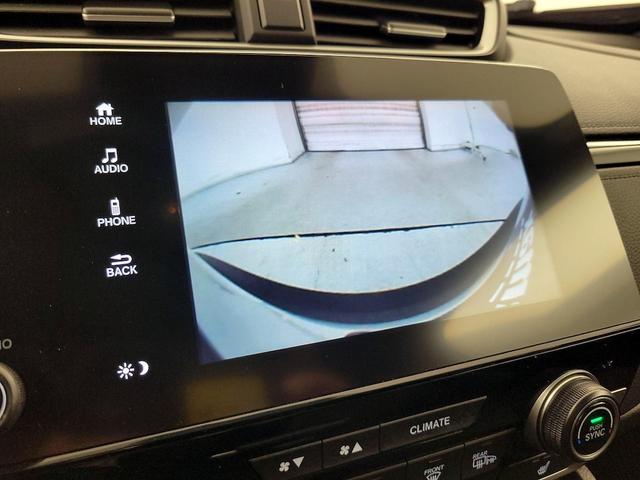 Photo of 2021 White Honda CR-V