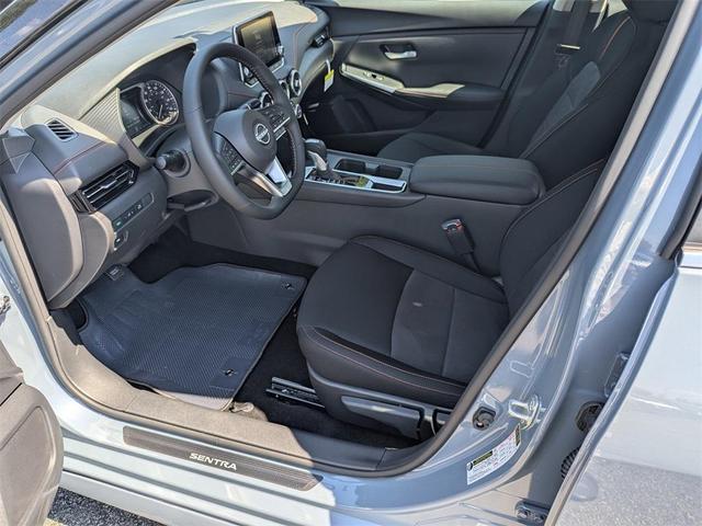 Photo of 2025 2t Gry Blk Roof Nissan Sentra