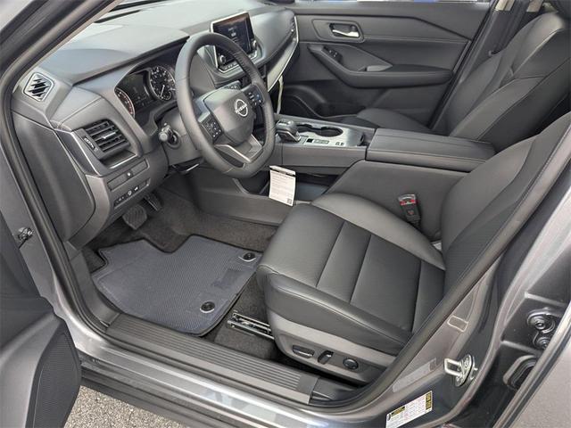 Photo of 2025 Gun Metallic Nissan Rogue