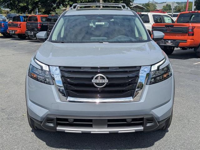 Photo of 2025 Boulder Gray Metallic Nissan Pathfinder