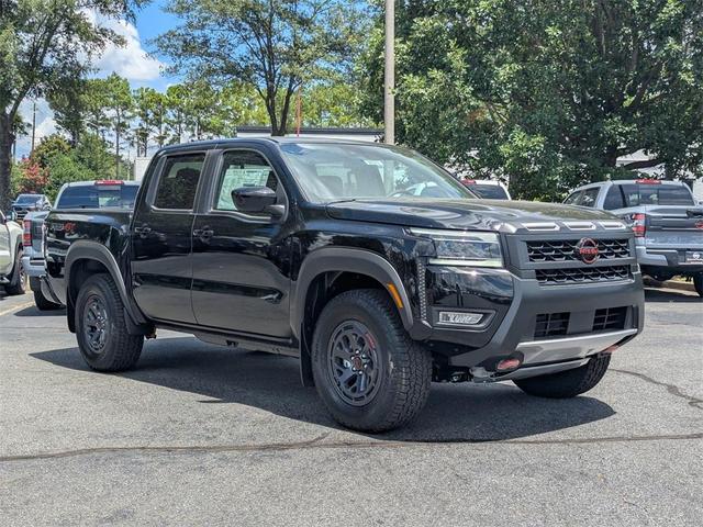 Photo of 2025 Black Nissan Frontier