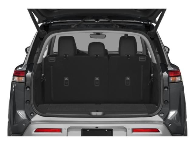Photo of 2025 White / Black Nissan Pathfinder