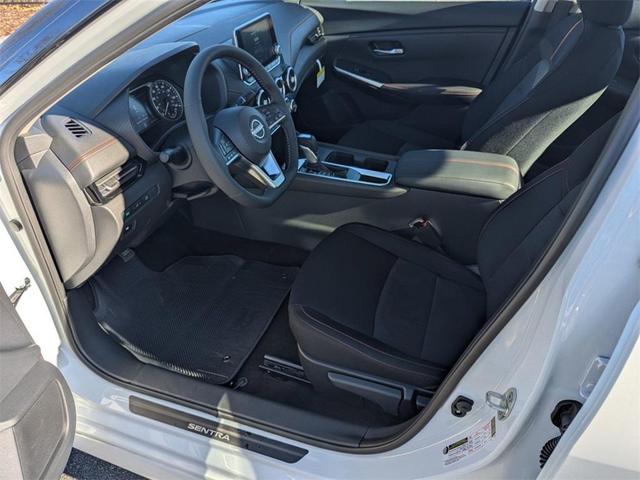 Photo of 2025 White Nissan Sentra