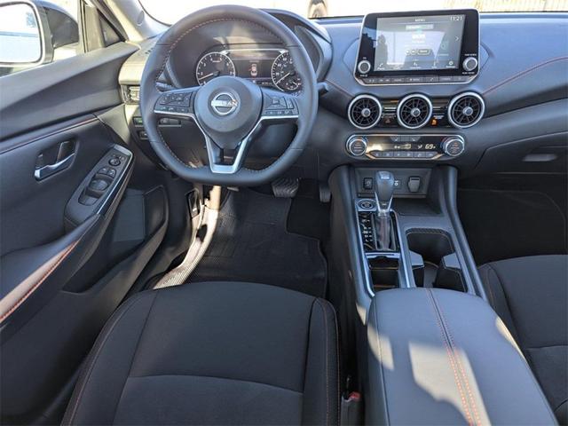 Photo of 2025 White Nissan Sentra