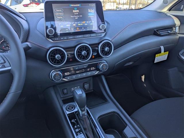 Photo of 2025 White Nissan Sentra