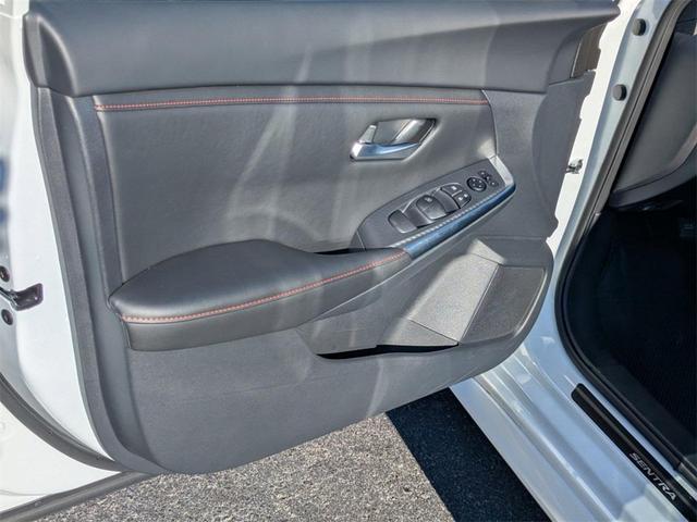 Photo of 2025 White Nissan Sentra