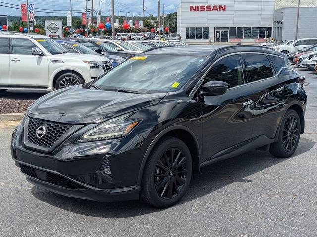 Photo of 2023 Black Nissan Murano