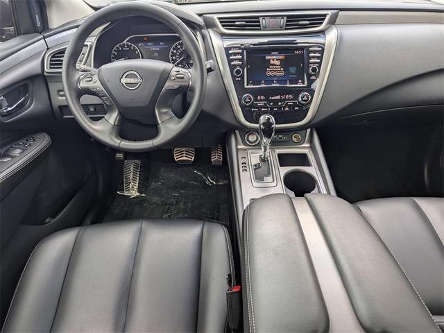 Photo of 2023 Black Nissan Murano