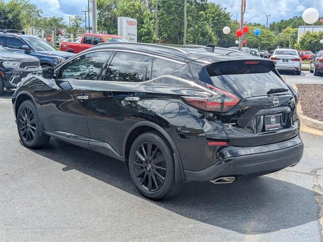Photo of 2023 Black Nissan Murano