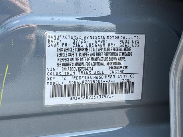 Photo of 2025 2t Gry Blk Roof Nissan Sentra