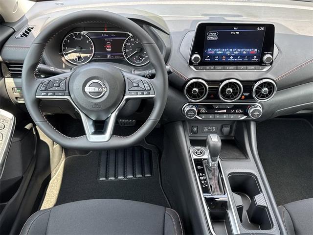 Photo of 2025 2t Gry Blk Roof Nissan Sentra