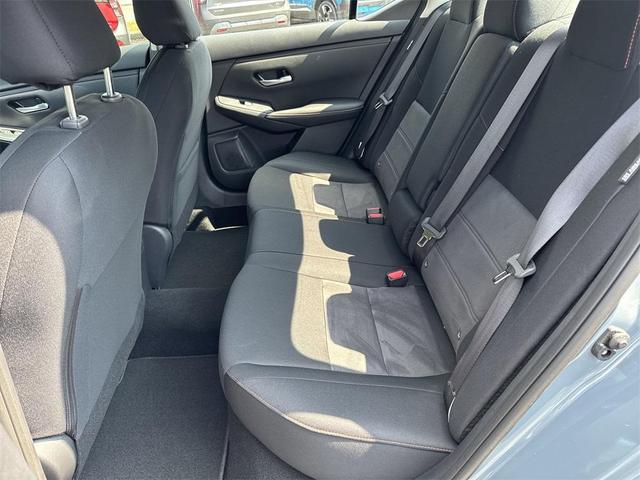 Photo of 2025 2t Gry Blk Roof Nissan Sentra