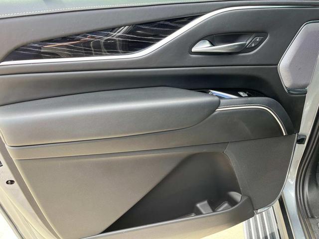 Photo of 2023 Argent Silver Metallic Cadillac Escalade ESV
