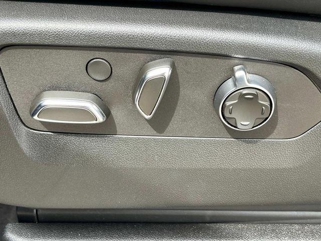 Photo of 2023 Argent Silver Metallic Cadillac Escalade ESV