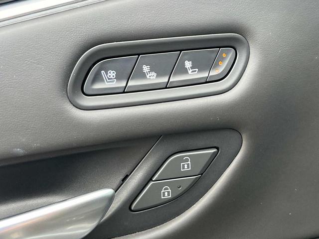 Photo of 2023 Argent Silver Metallic Cadillac Escalade ESV