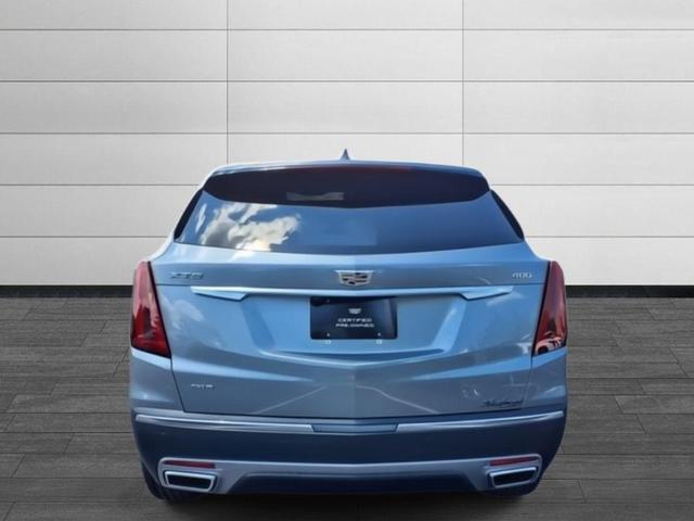 Photo of 2023 Argent Silver Metallic Cadillac XT5