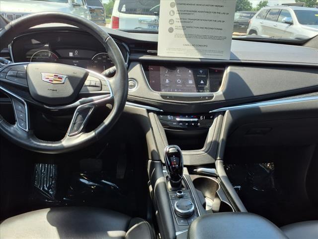 Photo of 2023 Argent Silver Metallic Cadillac XT5