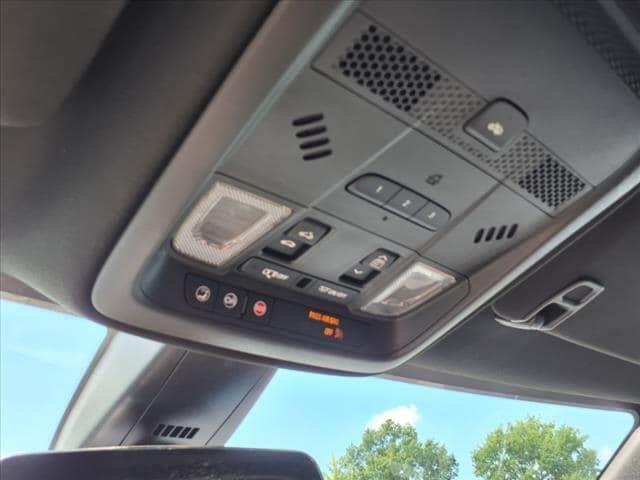 Photo of 2023 Argent Silver Metallic Cadillac XT5