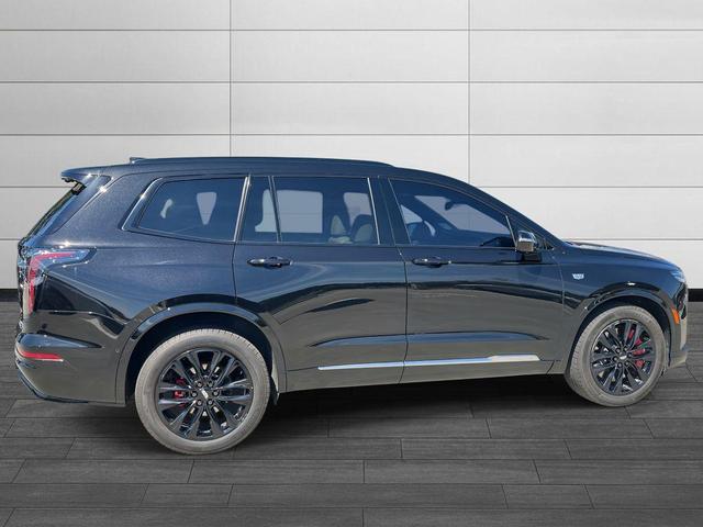 Photo of 2022 Stellar Black Metallic Cadillac XT6