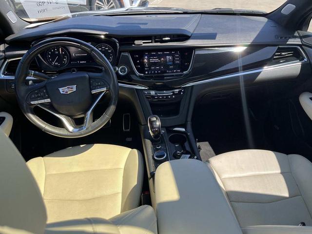 Photo of 2022 Stellar Black Metallic Cadillac XT6