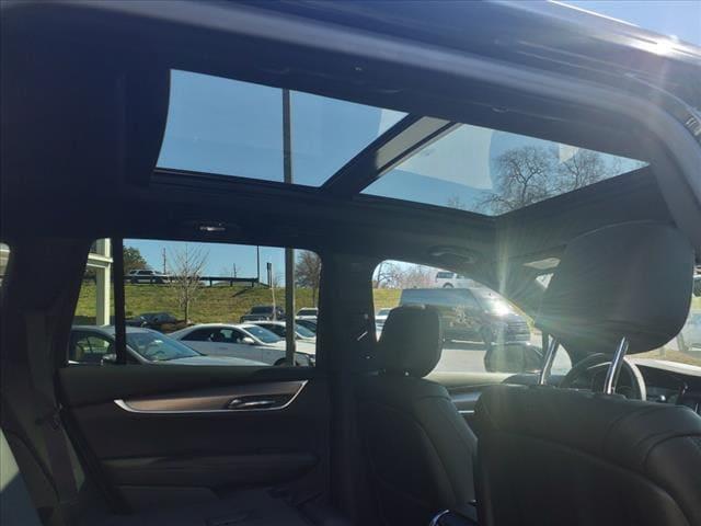 Photo of 2025 Stellar Black Metallic Cadillac XT6