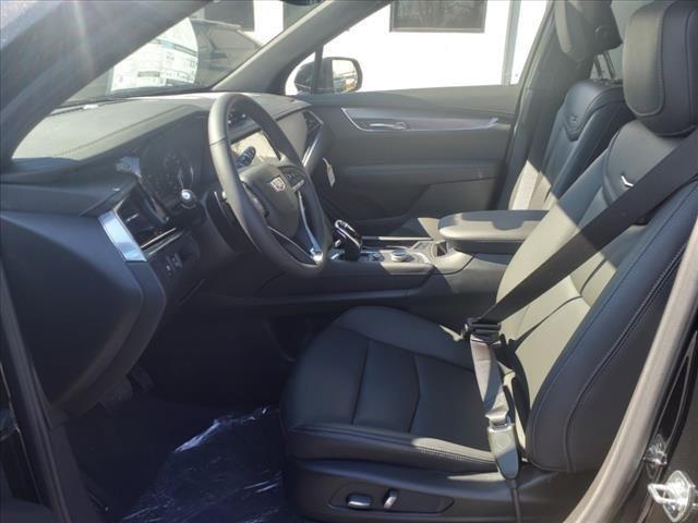 Photo of 2025 Stellar Black Metallic Cadillac XT6