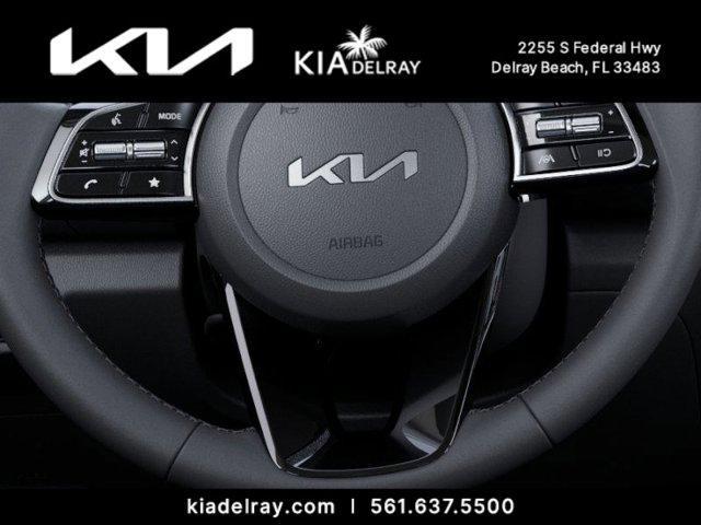 Photo of 2025 Snow White Pearl Kia Seltos