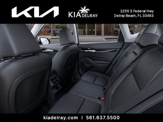 Photo of 2025 Snow White Pearl Kia Seltos