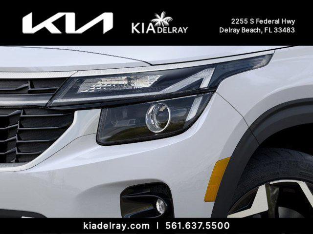 Photo of 2025 Snow White Pearl Kia Seltos