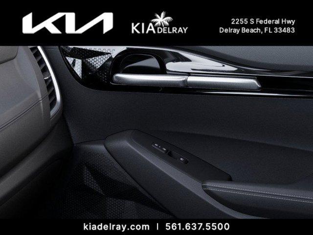 Photo of 2025 Snow White Pearl Kia Seltos