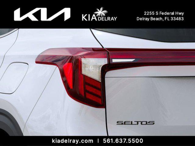 Photo of 2025 Snow White Pearl Kia Seltos