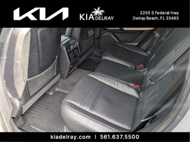 Photo of 2024 Gray Porsche Cayenne