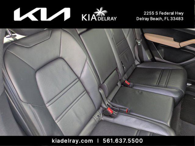 Photo of 2024 Gray Porsche Cayenne