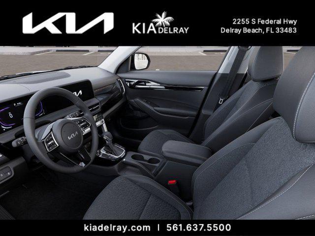 Photo of 2025 Clear White/Black Roof Kia Seltos