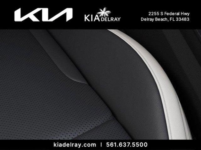 Photo of 2025 Snow White Pearl Kia K5