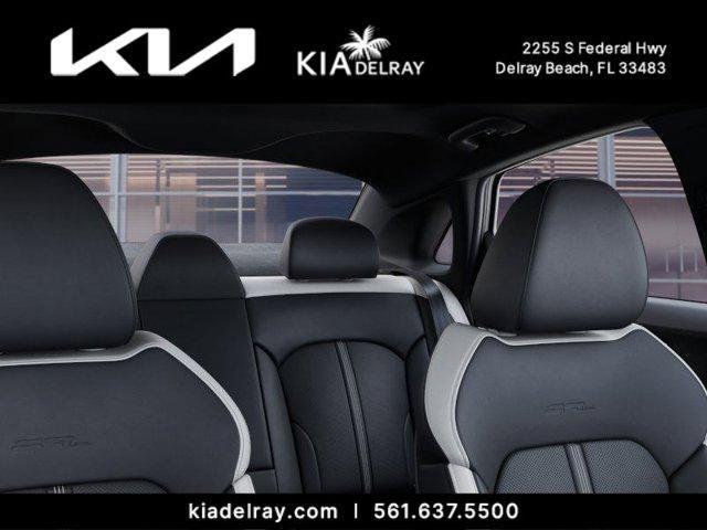Photo of 2025 Snow White Pearl Kia K5