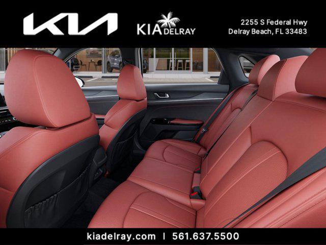 Photo of 2025 Snow White Pearl Kia K5