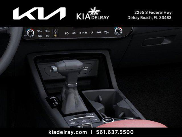 Photo of 2025 Snow White Pearl Kia K5