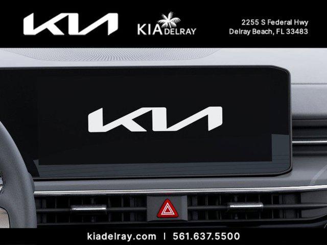 Photo of 2025 Snow White Pearl Kia K5