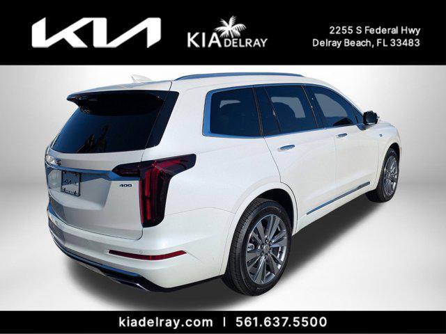 Photo of 2025 Crystal White Tricoat Cadillac XT6